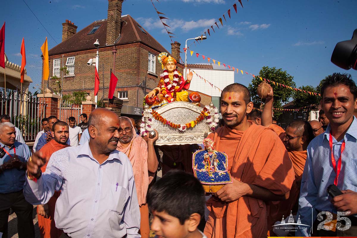 ©1987-2017 SKS Swaminarayan Temple East London